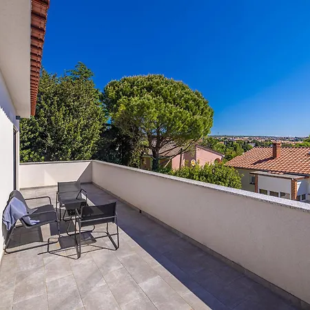 Phoenix Villa Krk Town