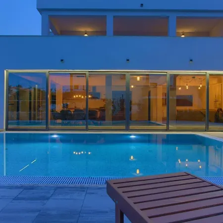 Phoenix Villa *