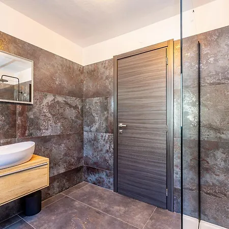Phoenix Villa *
