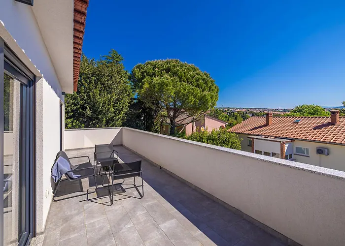 Phoenix Villa Krk Town