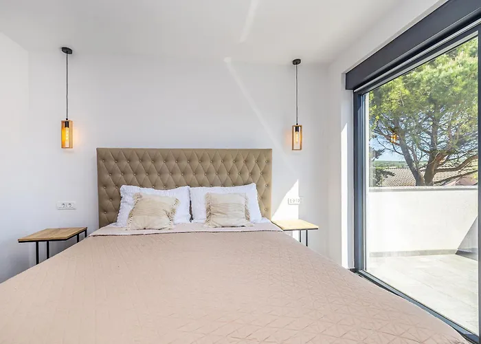 Villa Phoenix Krk Town