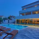 Phoenix * Krk Town